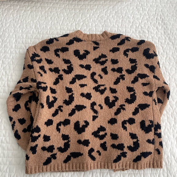 Abercrombie & Fitch Tan and Black Leopard Cardigan Sweater - Picture 3 of 3